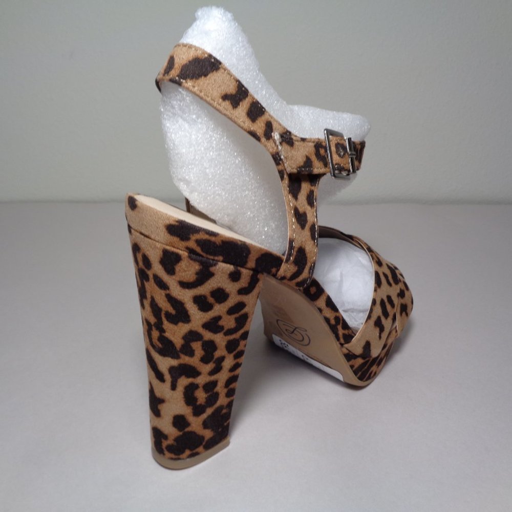 Chinese Laundry Size 6 ALWAYS Leopard New Sandals - Picture 11 of 14